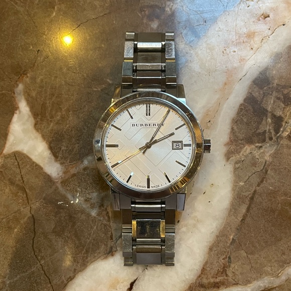 Burberry men’s watch adjustable links - Picture 1 of 6